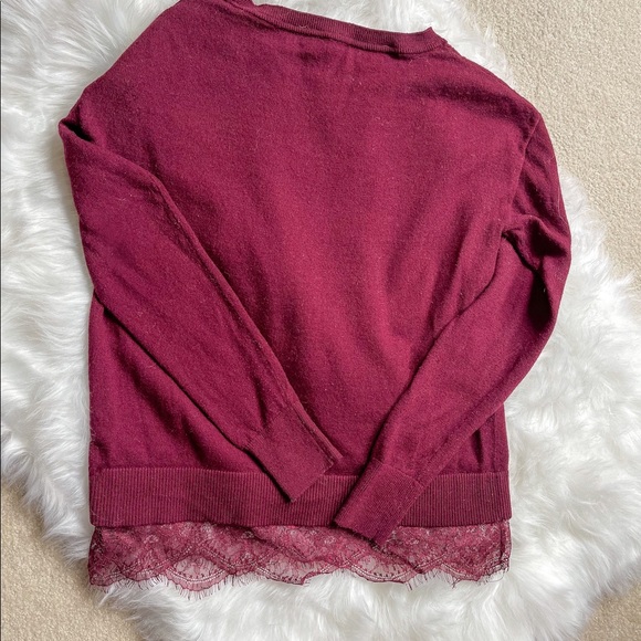 Banana Republic Sweater - Picture 3 of 3